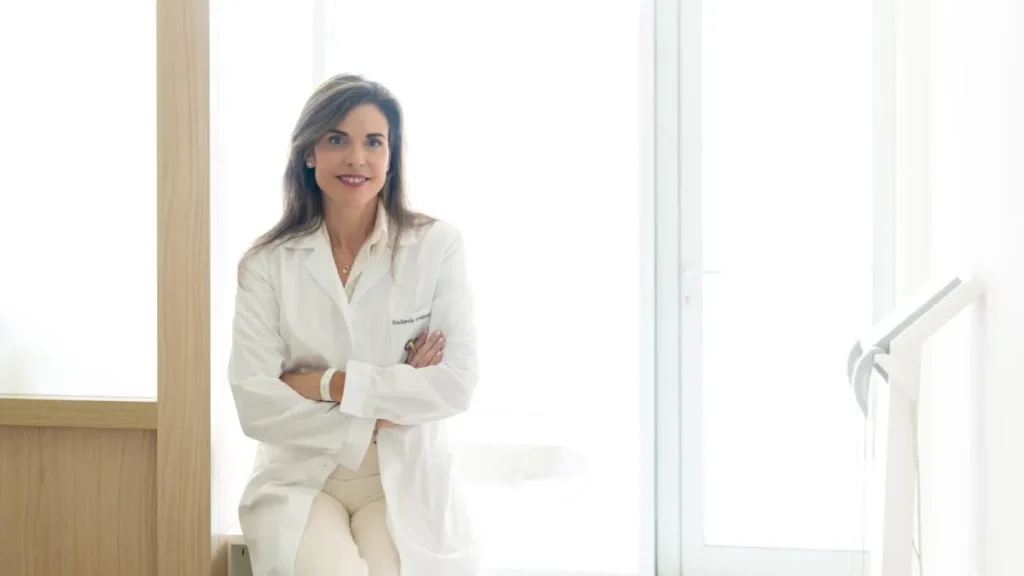 Malena García Arredondo, experta en salud digestiva, sobre el anisakis: “El aumento del consumo de pescado crudo o poco cocinado hace que sea una consulta frecuente”